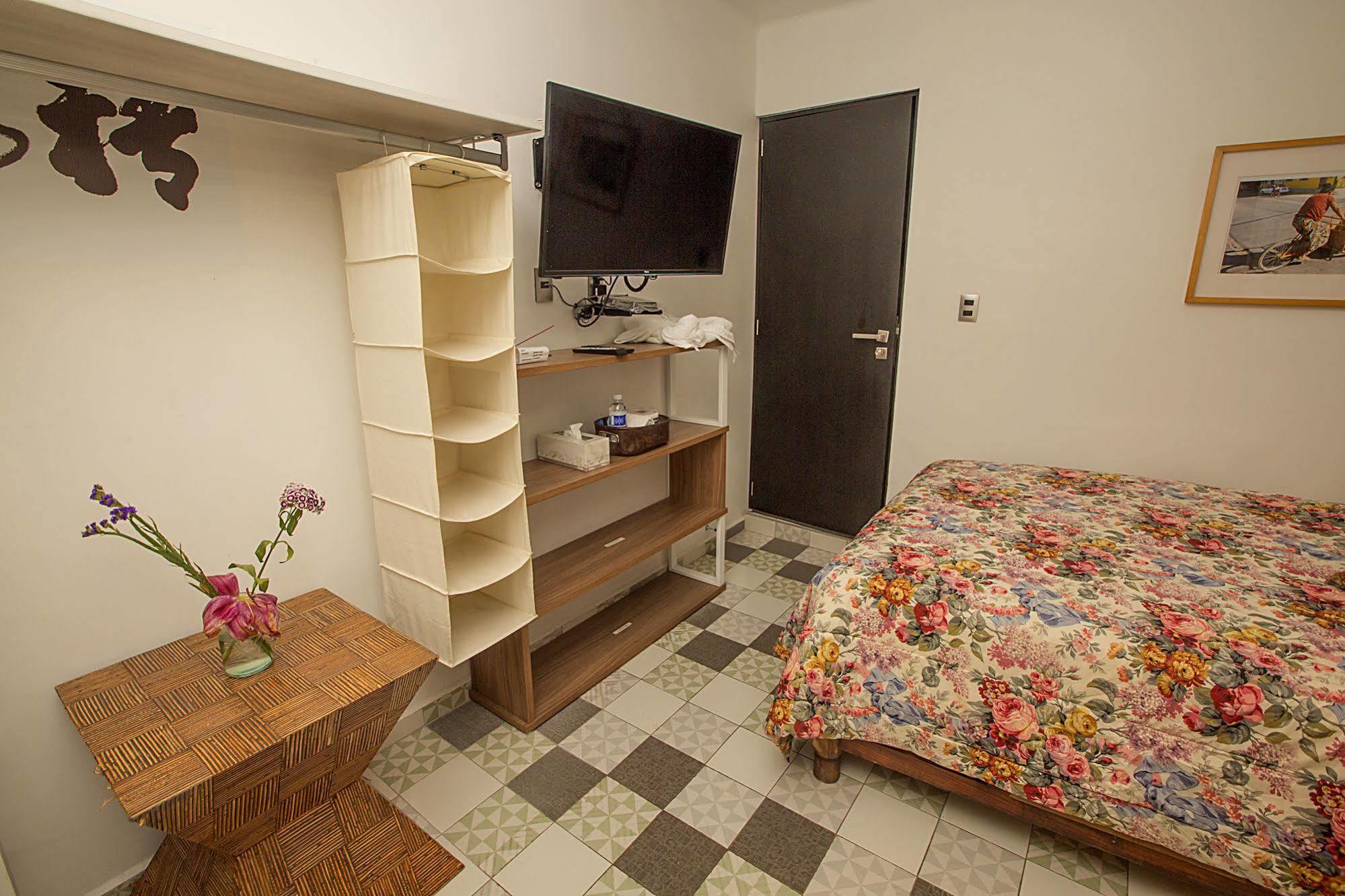 Suites Condesa Mexico City Exterior photo